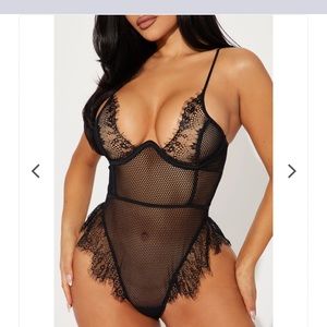 Fashion Nova- Mesh Teddy